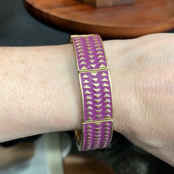 NWT Lia Sophia purple stretch bracelet - Picture 5 of 5